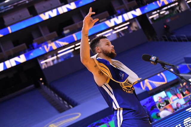 中国三人女篮不敌澳大利亚2连败 王丽丽4分5助