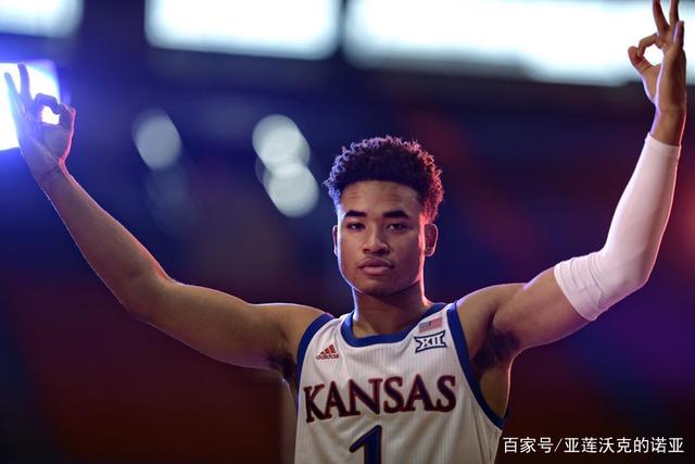 余嘉豪26+9浙江胜青岛 姜伟泽21+15吉林胜宁波